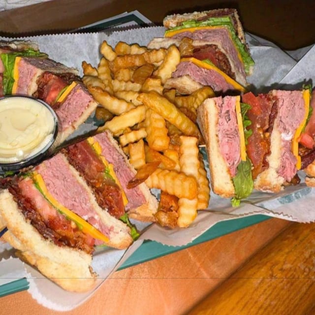 Roast Beef Club.